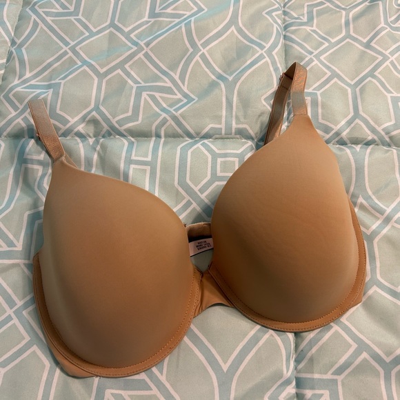 Victoria's Secret Other - Victoria’s Secret Uplift Semi Demi Bra
